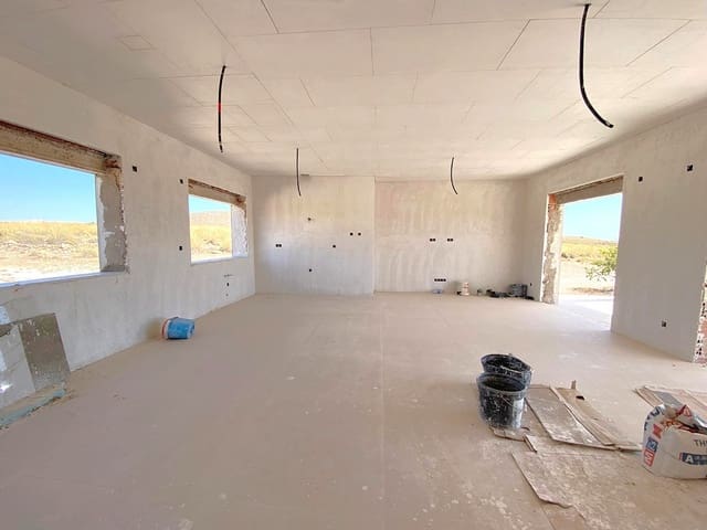 3 quarto Moradia para venda em Pinoso com piscina garagem - 389 995 € (Ref: 9133556)