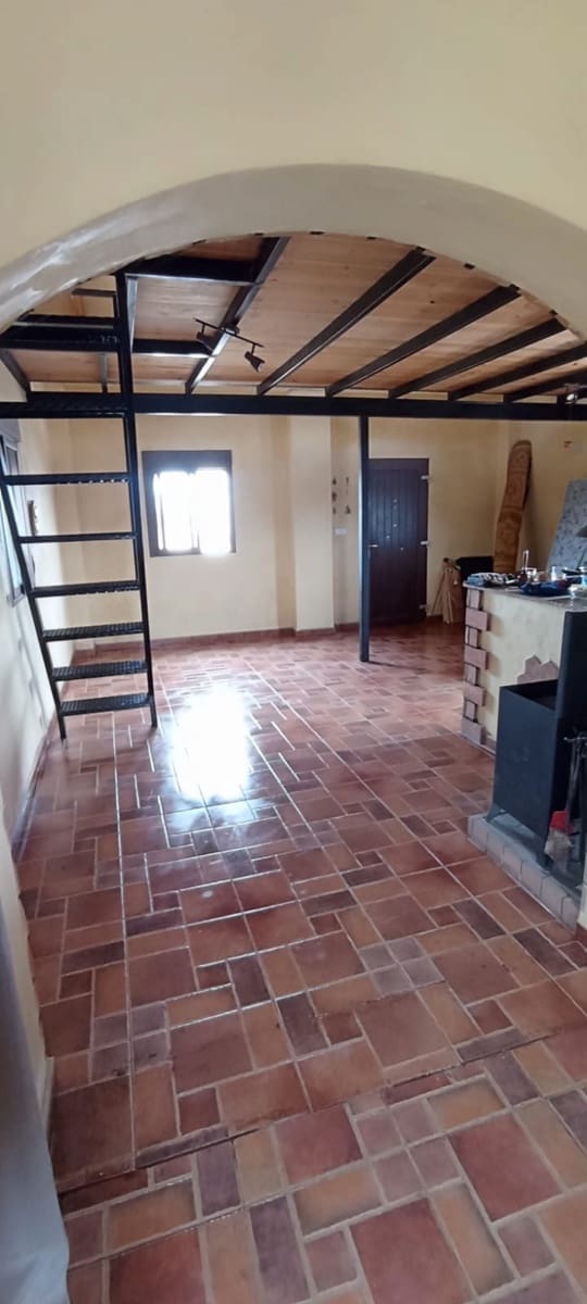 4 soveværelse Finca/Landehus til salg i Pinoso med swimmingpool garage - € 324.000 (Ref: 9156341)