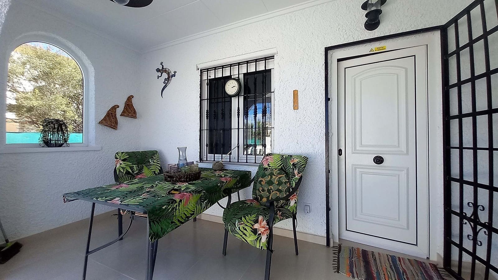 Chalet de 3 habitaciones en Torrevieja en venta con piscina garaje - 339.000 € (Ref: 9156342)
