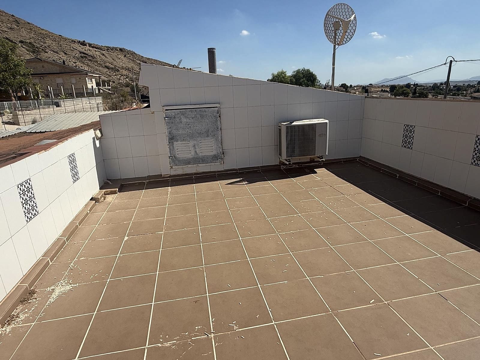 2 bedroom Villa for sale in Fortuna with pool garage - € 149,000 (Ref: 9251550)