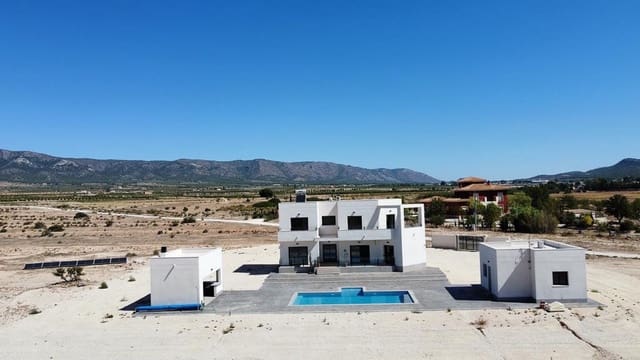 4 quarto Moradia para venda em Pinoso com piscina garagem - 518 000 € (Ref: 9271871)