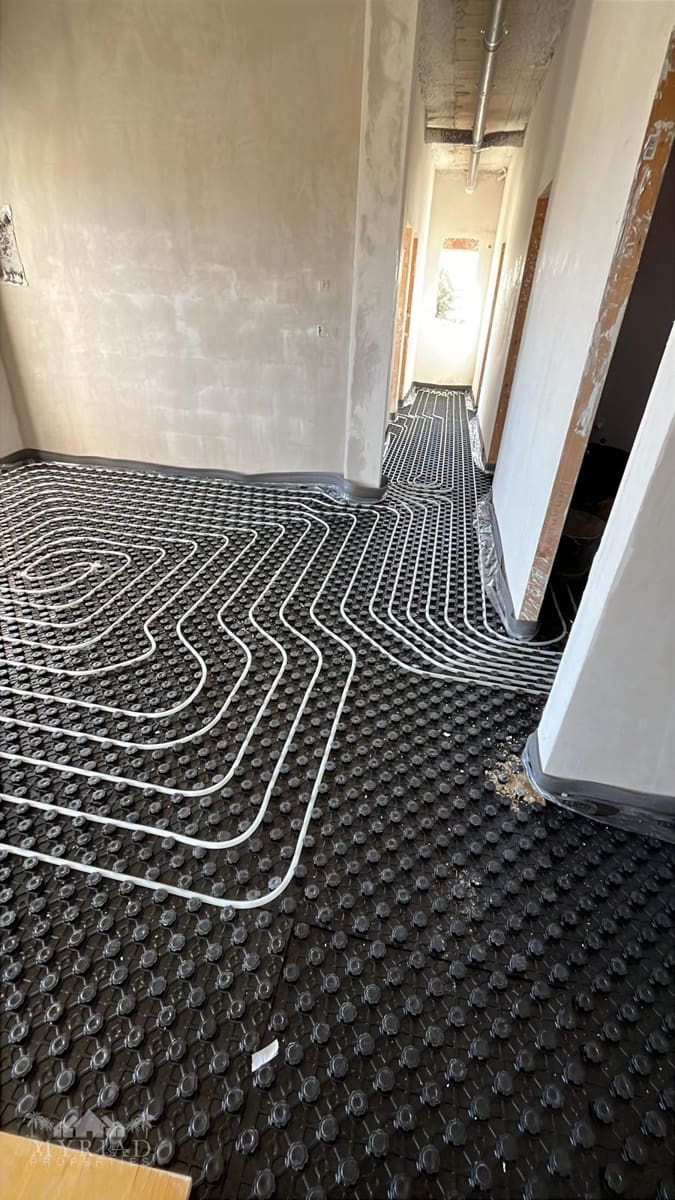 Chalet de 3 habitaciones en Pinoso en venta con piscina - 389.000 € (Ref: 9363510)