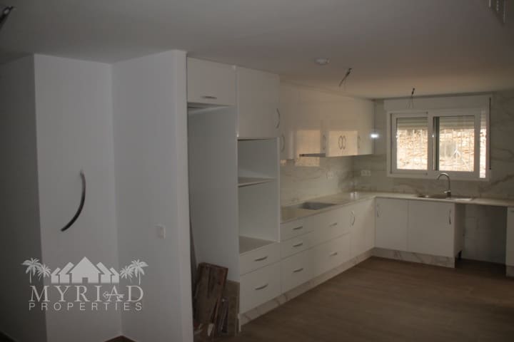 3 soverom Villa til salgs i Macisvenda med svømmebasseng - € 310 000 (Ref: 9363511)