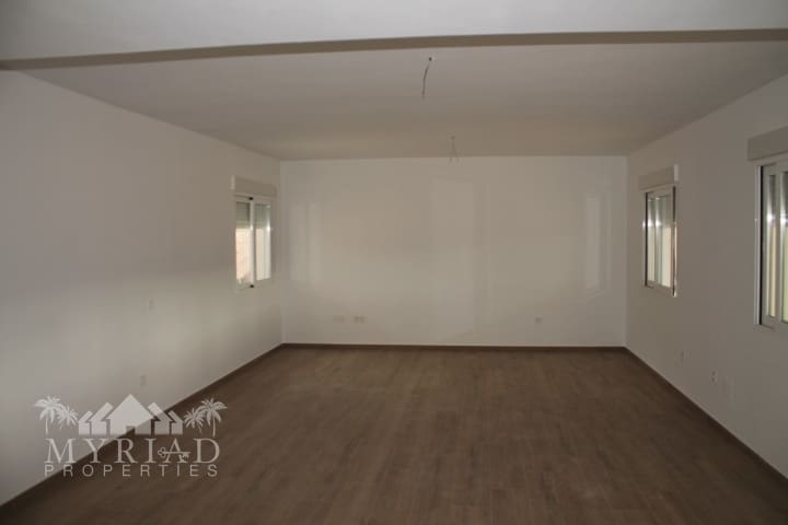 3 soverom Villa til salgs i Macisvenda med svømmebasseng - € 310 000 (Ref: 9363511)