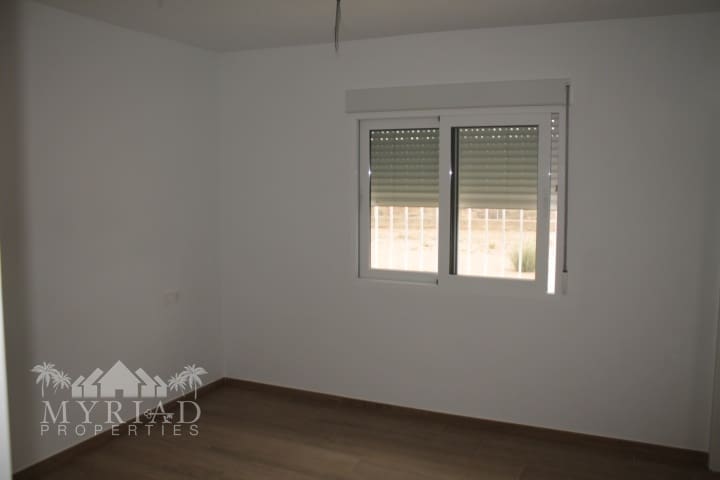 3 soverom Villa til salgs i Macisvenda med svømmebasseng - € 310 000 (Ref: 9363511)