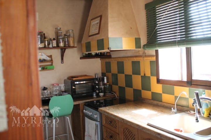 4 soveværelse Finca/Landehus til salg i Pinoso med swimmingpool - € 324.000 (Ref: 9363514)