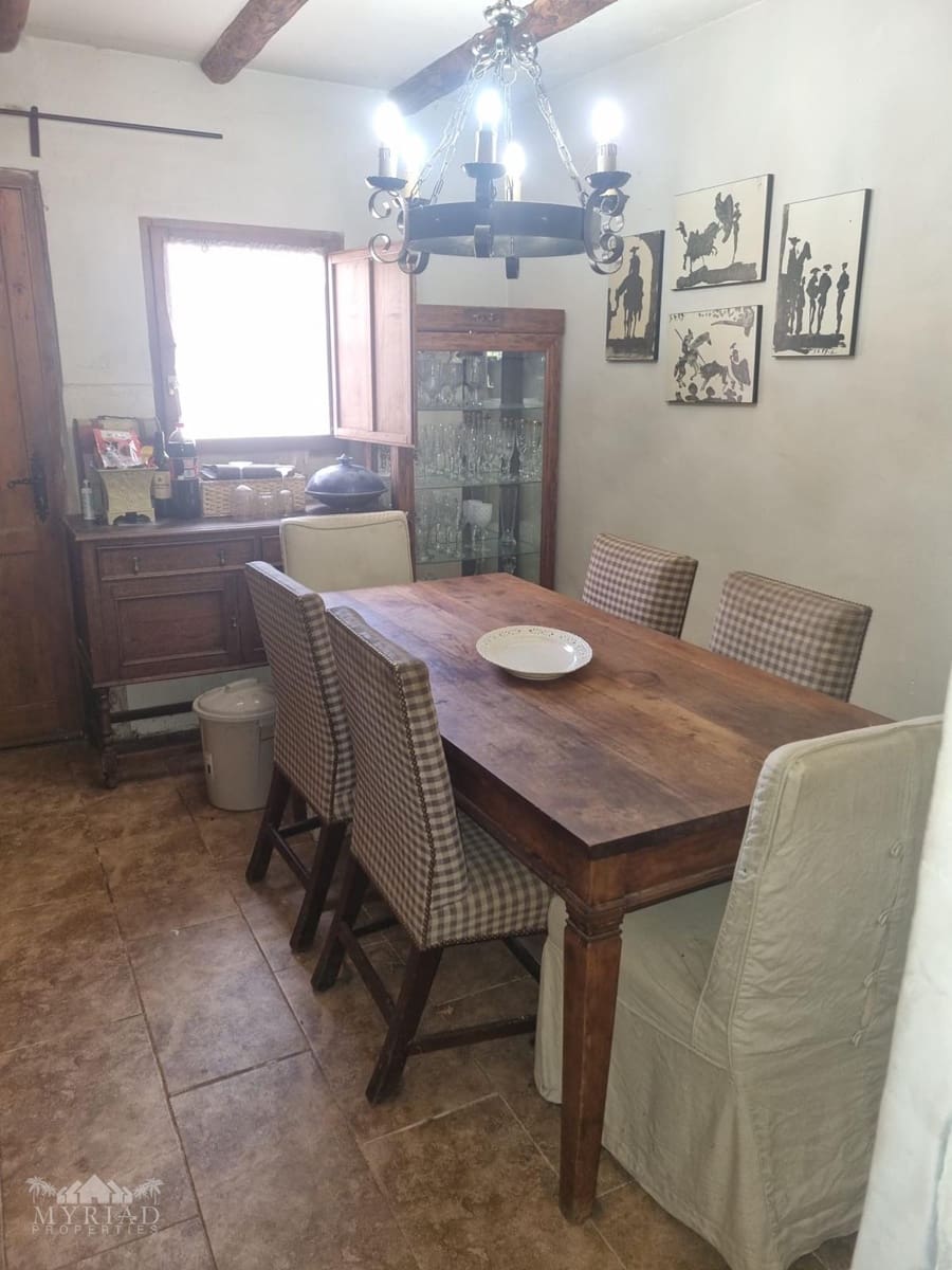 6 bedroom Finca/Country House for sale in Lel with pool - € 425,000 (Ref: 9363515)