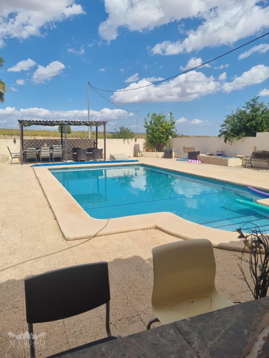 6 bedroom Finca/Country House for sale in Lel with pool - € 425,000 (Ref: 9363515)