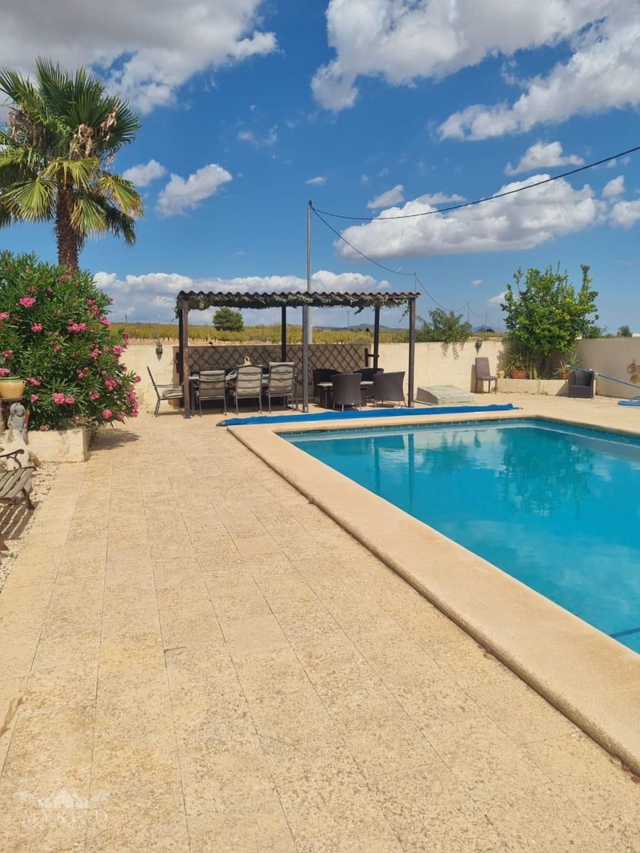 6 bedroom Finca/Country House for sale in Lel with pool - € 425,000 (Ref: 9363515)