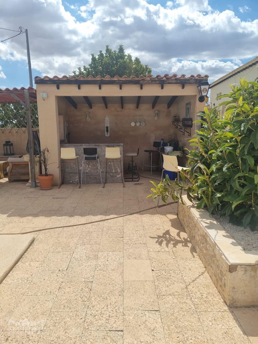 6 bedroom Finca/Country House for sale in Lel with pool - € 425,000 (Ref: 9363515)