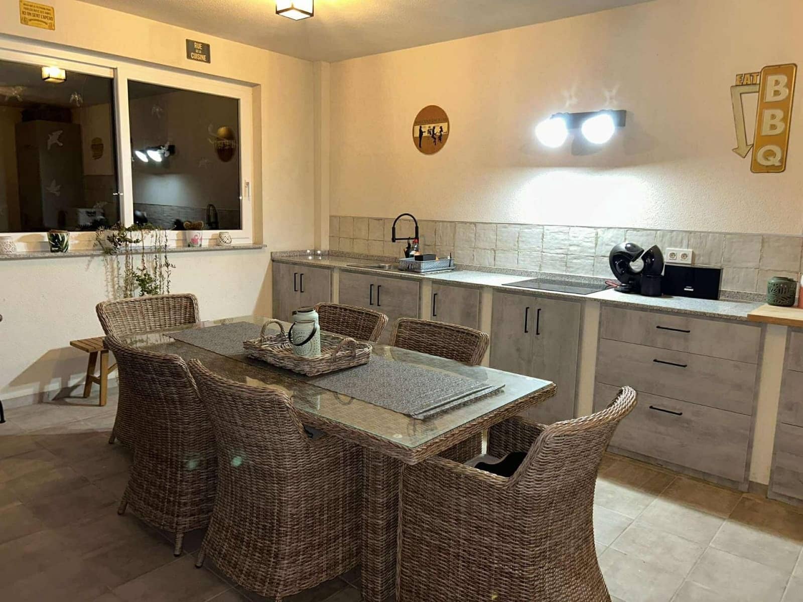 5 soverom Villa til salgs i Sax med svømmebasseng - € 495 000 (Ref: 9363517)