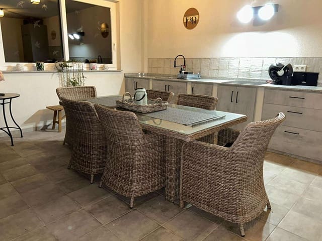 5 soverom Villa til salgs i Sax med svømmebasseng - € 495 000 (Ref: 9363517)