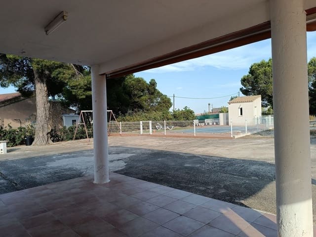 3 bedroom Villa for sale in Yecla with pool garage - € 159,000 (Ref: 9363518)