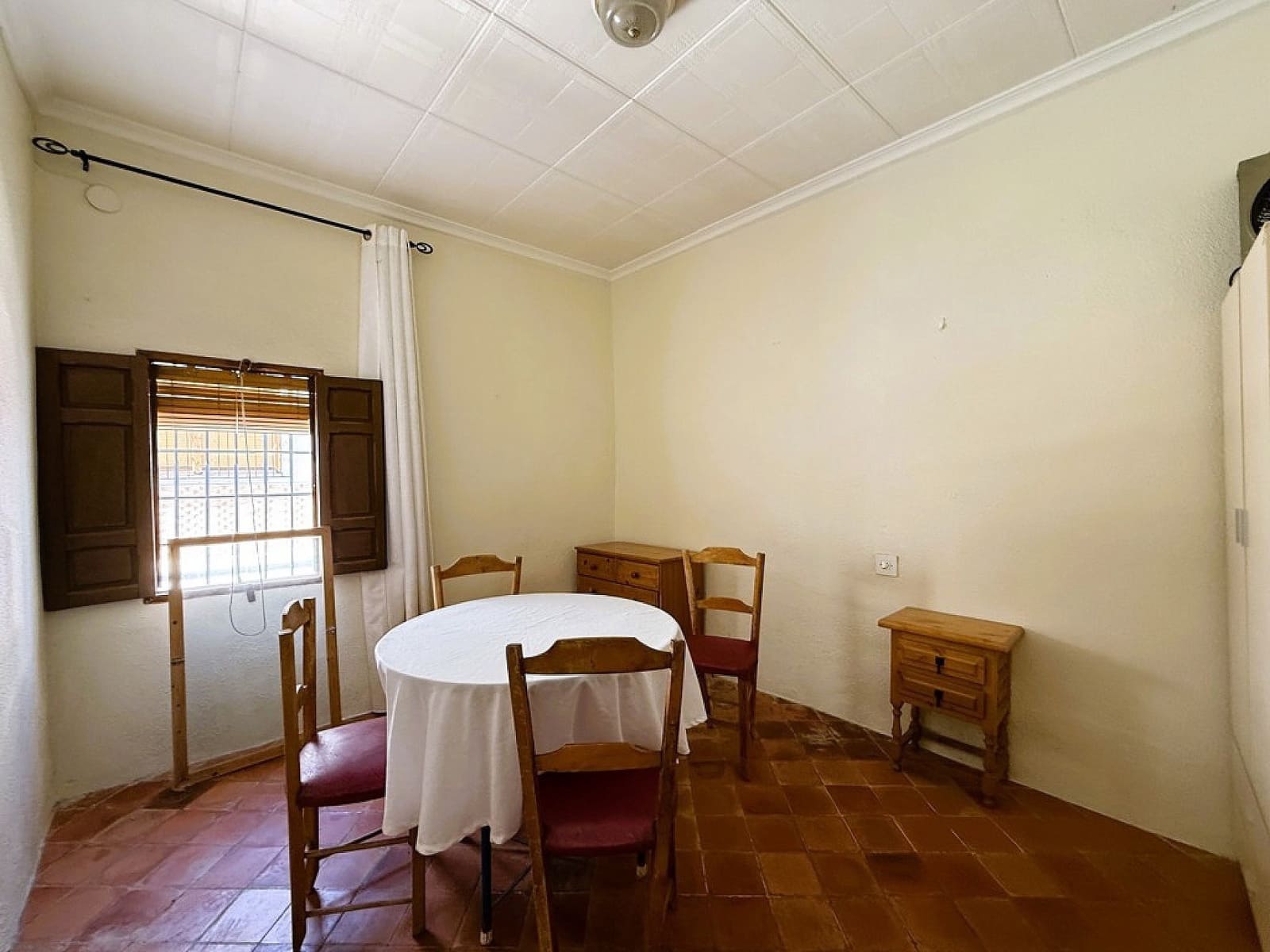 3 bedroom Townhouse for sale in Pinoso with pool - € 110,000 (Ref: 9363519)