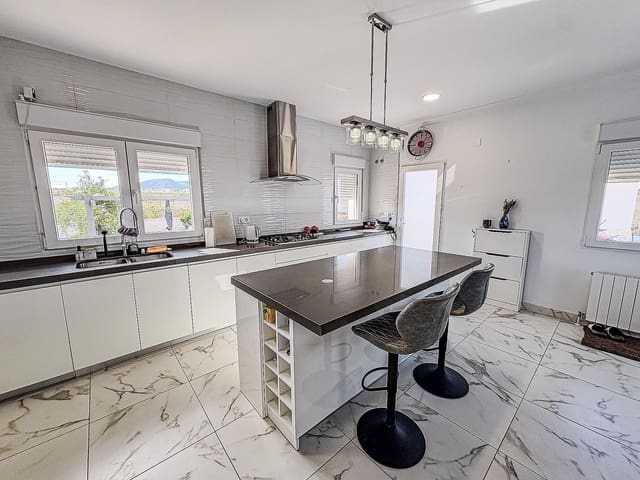 4 quarto Moradia para venda em Pinoso com piscina garagem - 525 000 € (Ref: 9363520)