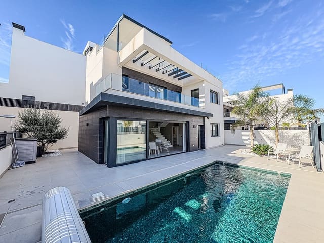 5 bedroom Villa for sale in Algorfa with pool - € 575,000 (Ref: 9363522)