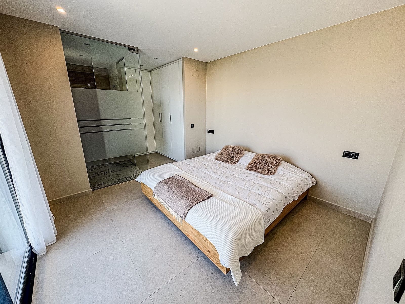 5 bedroom Villa for sale in Algorfa with pool - € 575,000 (Ref: 9363522)