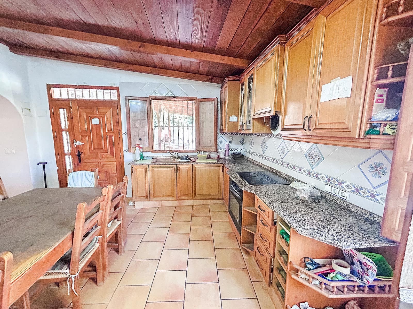 4 bedroom Cave House for sale in Casas del Senor with pool - € 105,000 (Ref: 9363531)