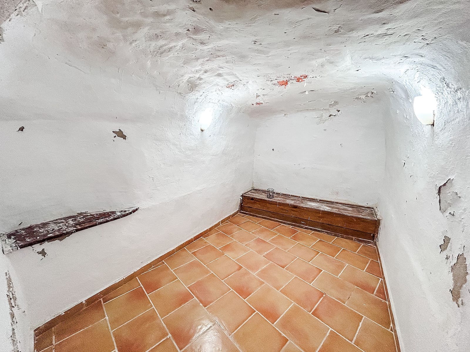 4 bedroom Cave House for sale in Casas del Senor with pool - € 105,000 (Ref: 9363531)