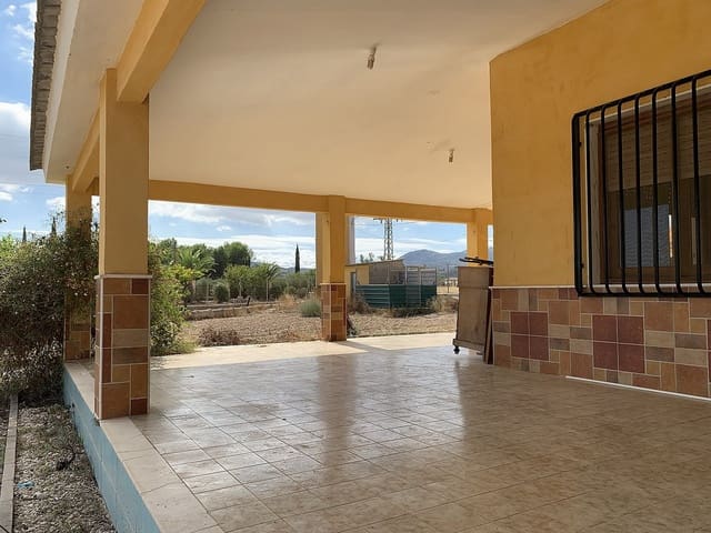 4 bedroom Villa for sale in Aspe with pool - € 249,950 (Ref: 9363533)