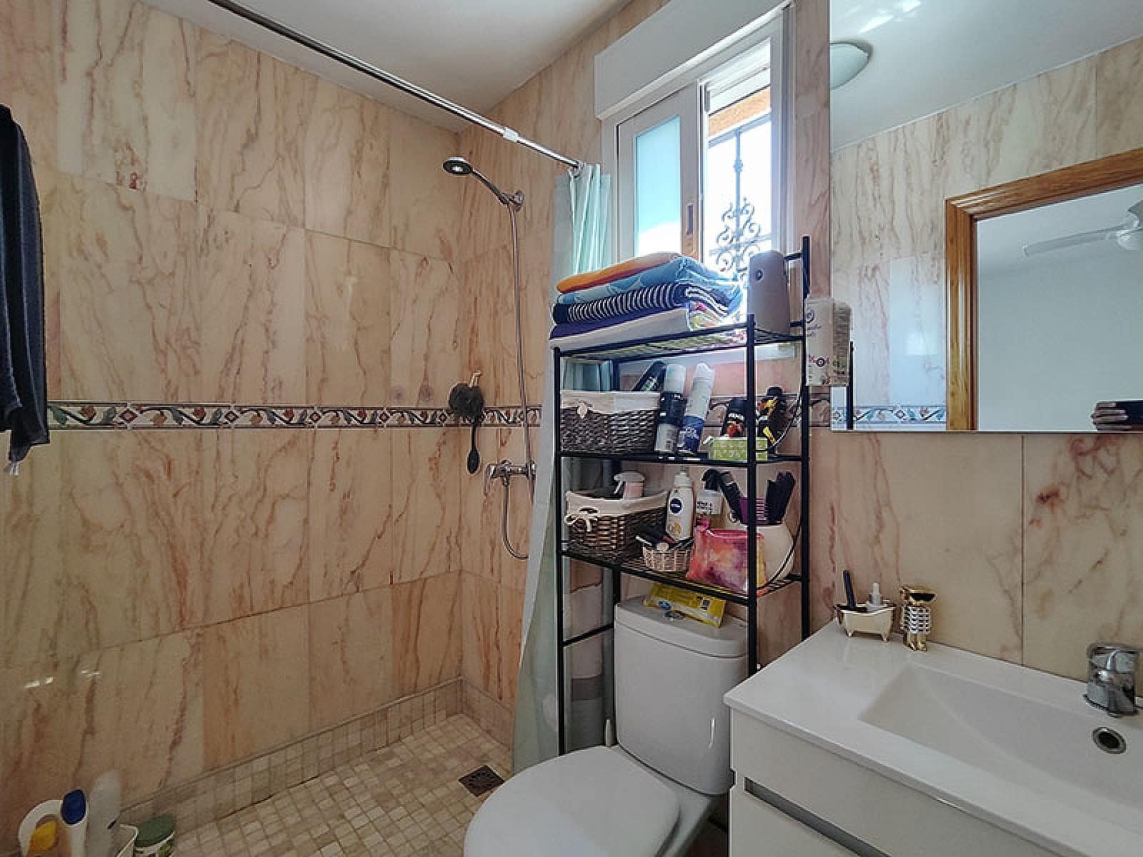 4 bedroom Villa for sale in Fortuna with pool garage - € 309,000 (Ref: 9363535)