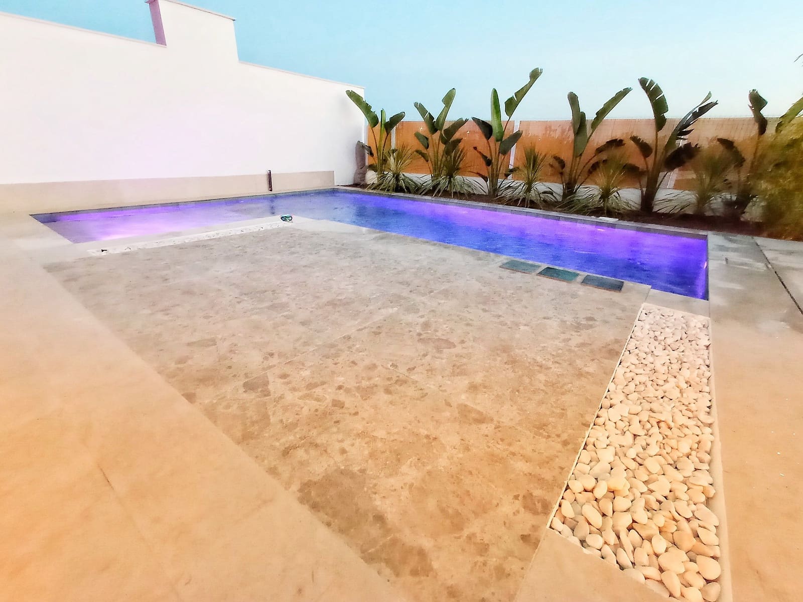 Chalet de 3 habitaciones en Benijófar en venta con piscina - 529.900 € (Ref: 9363541)