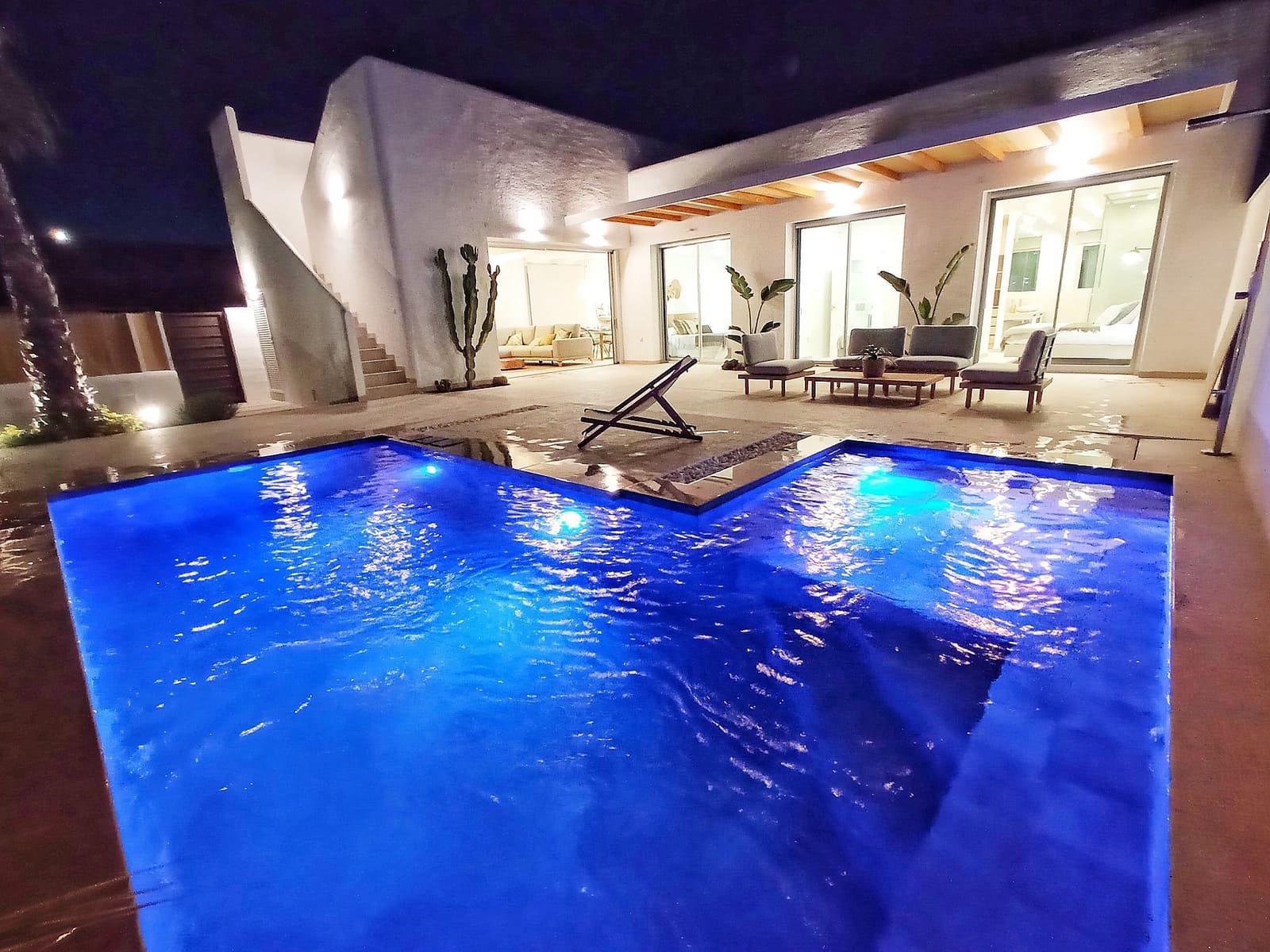 Chalet de 3 habitaciones en Benijófar en venta con piscina - 529.900 € (Ref: 9363541)