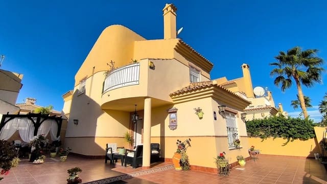 3 Zimmer Villa zu verkaufen in Ciudad Quesada, Rojales mit Pool - 260.000 € (Ref: 9394075)