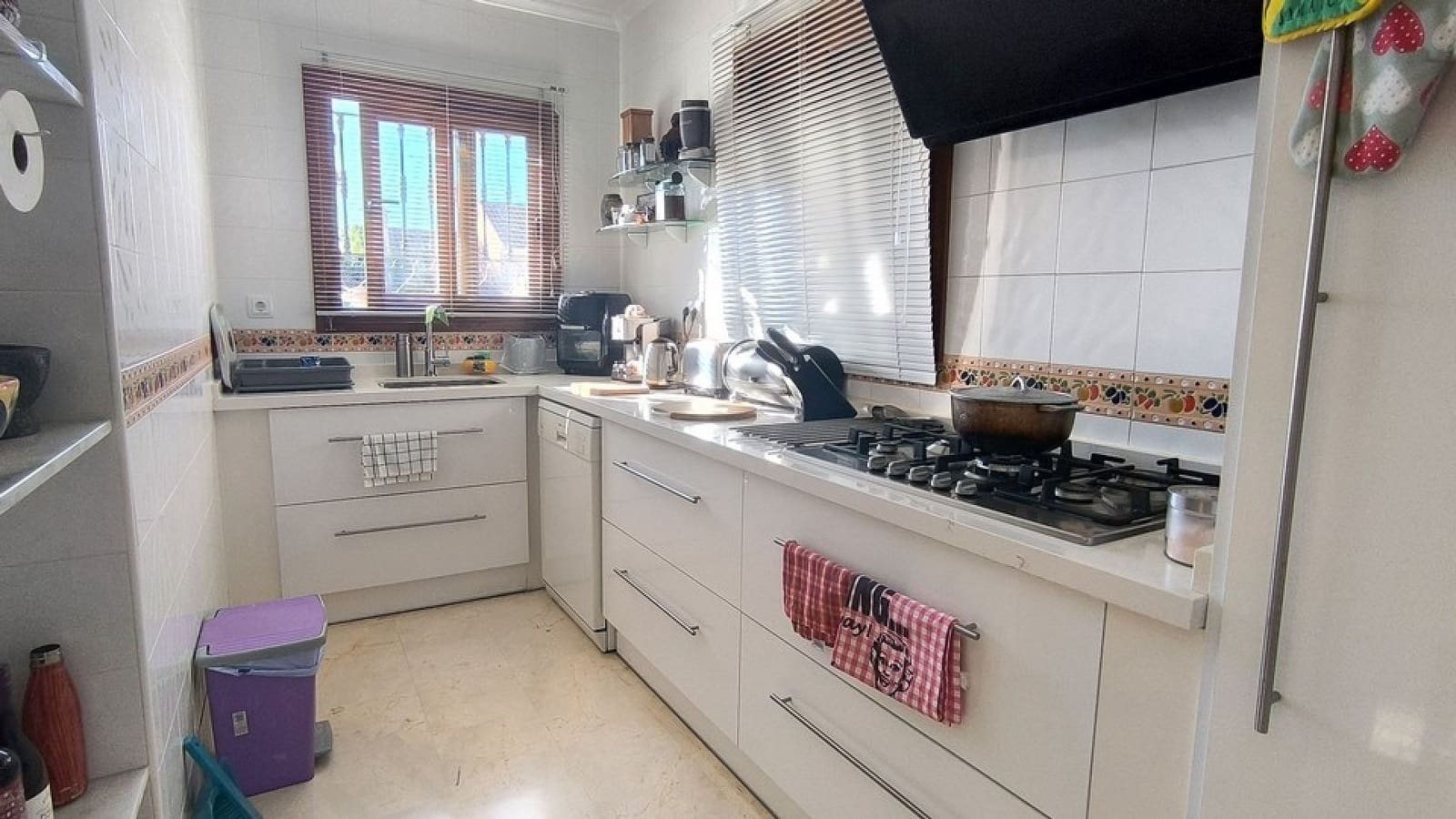 3 sypialnia Willa na sprzedaż w Algorfa z basenem garażem - 375 000 € (Ref: 9394076)