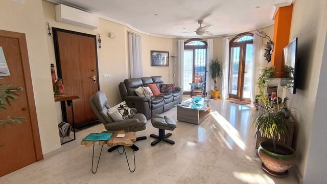 3 sypialnia Willa na sprzedaż w Algorfa z basenem garażem - 375 000 € (Ref: 9394076)