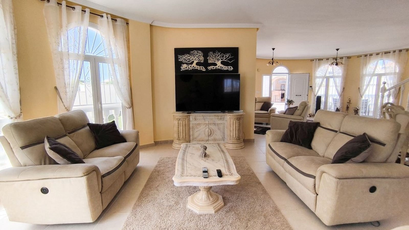 4 makuuhuone Huvila myytävänä paikassa Ciudad Quesada mukana uima-altaan 
autotalli - 674 950 € (Ref: 9394357)