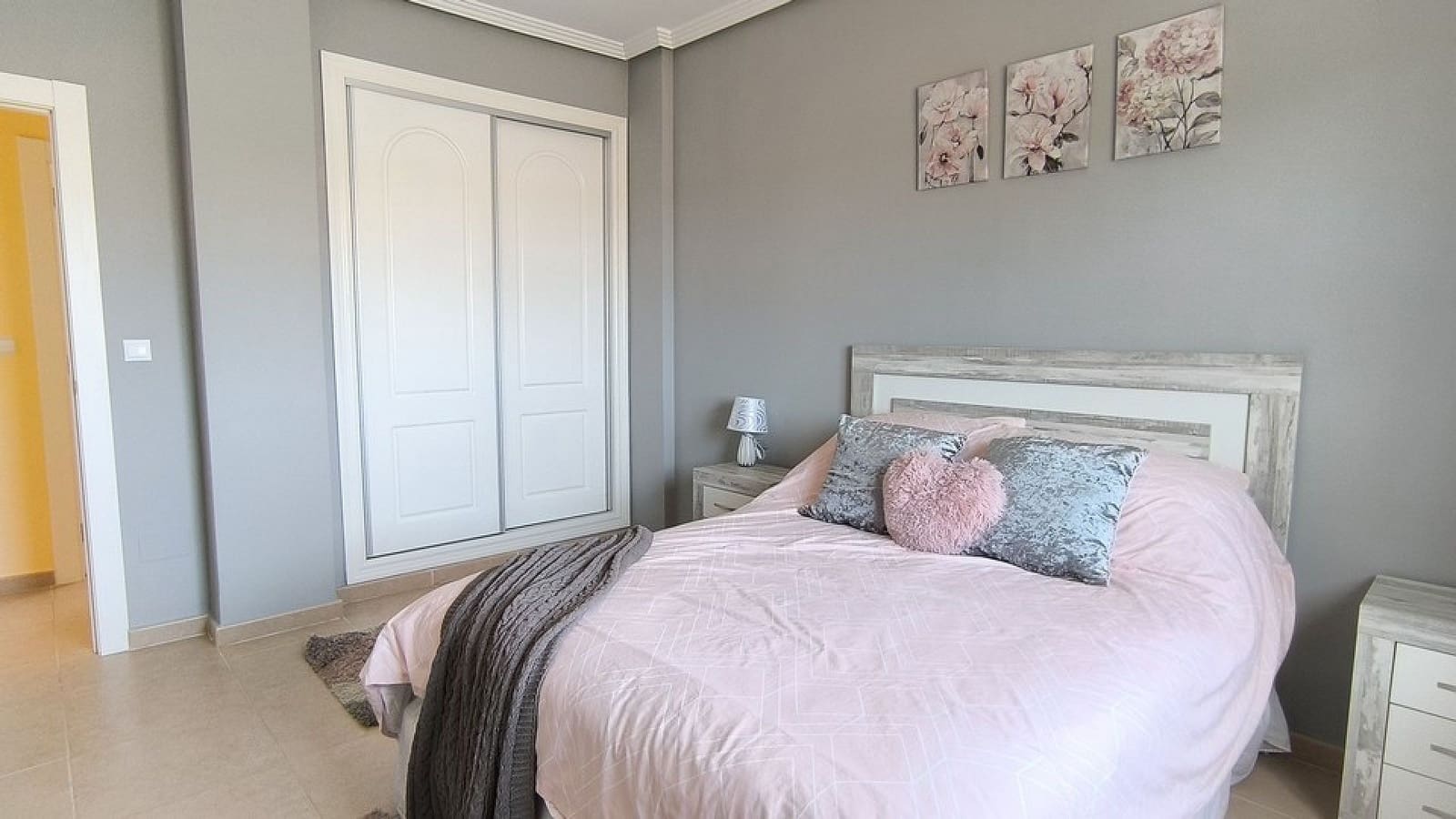 4 makuuhuone Huvila myytävänä paikassa Ciudad Quesada mukana uima-altaan 
autotalli - 674 950 € (Ref: 9394357)