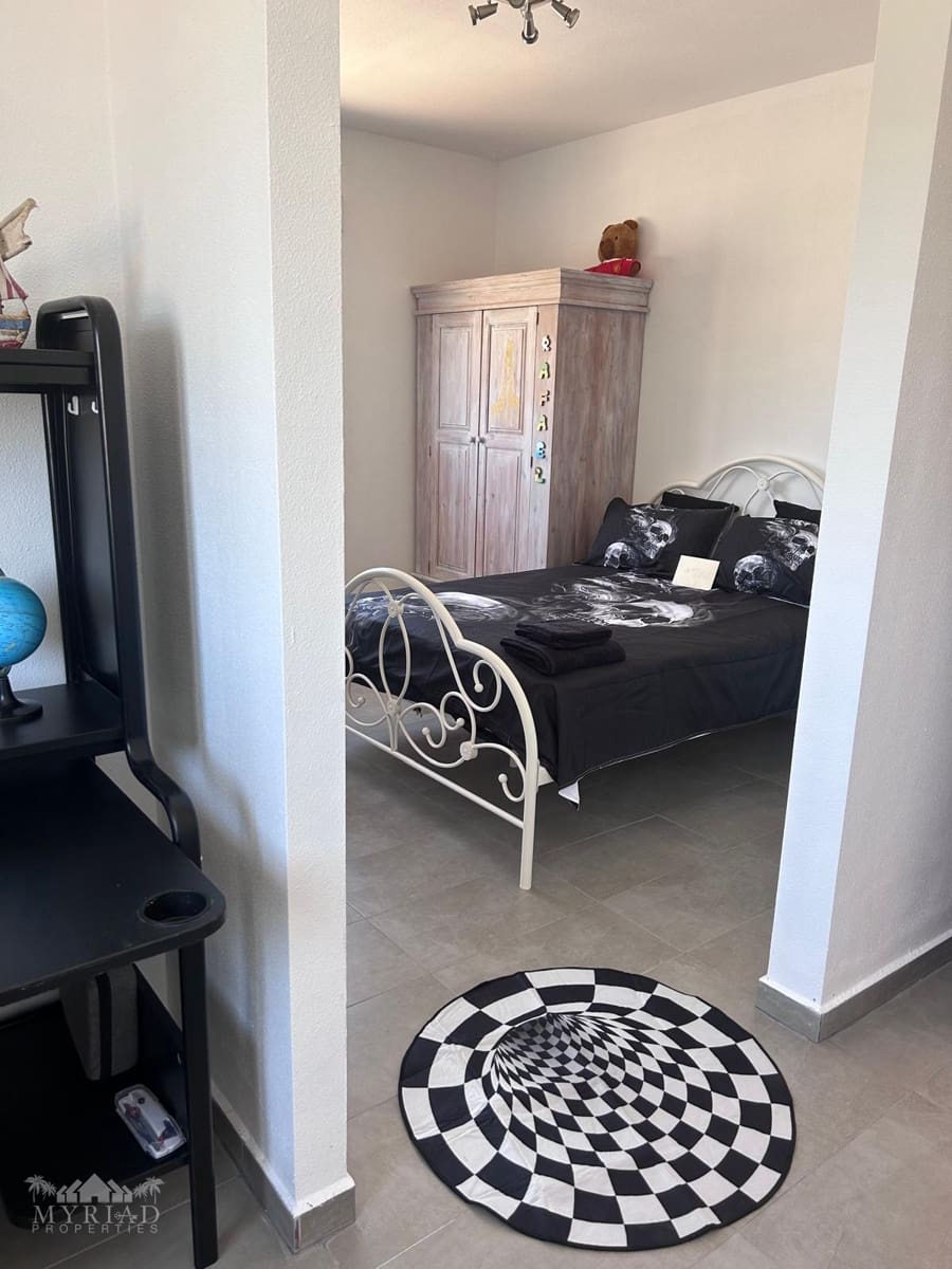 6 bedroom Villa for sale in Pinoso with pool - € 649,995 (Ref: 9441063)