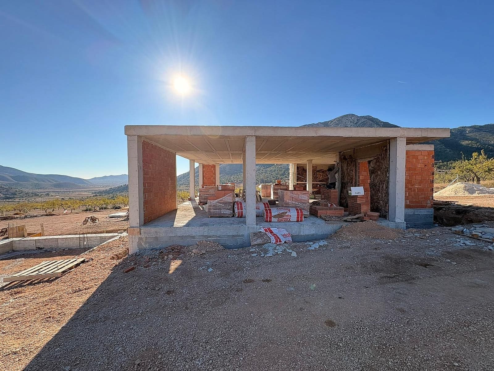 3 soveværelse Villa til salg i El Canton med swimmingpool garage - € 385.000 (Ref: 9441064)