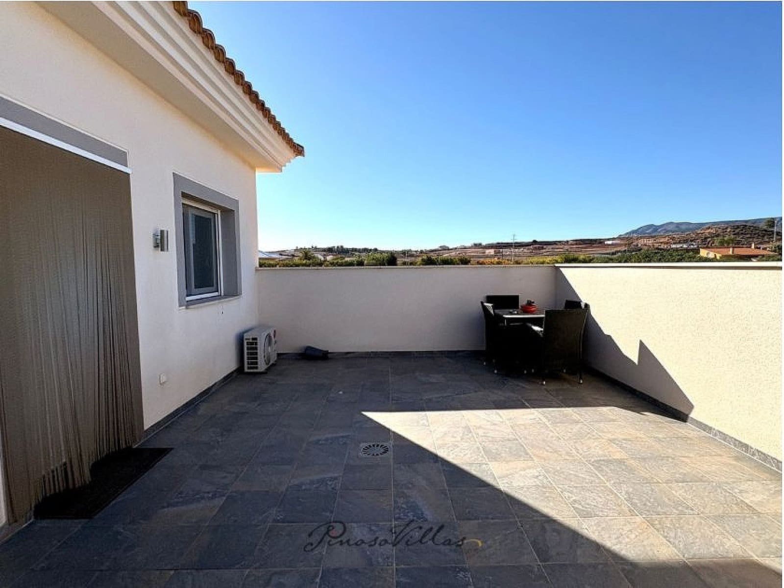 4 bedroom Villa for sale in Pinoso with pool garage - € 549,000 (Ref: 9441066)