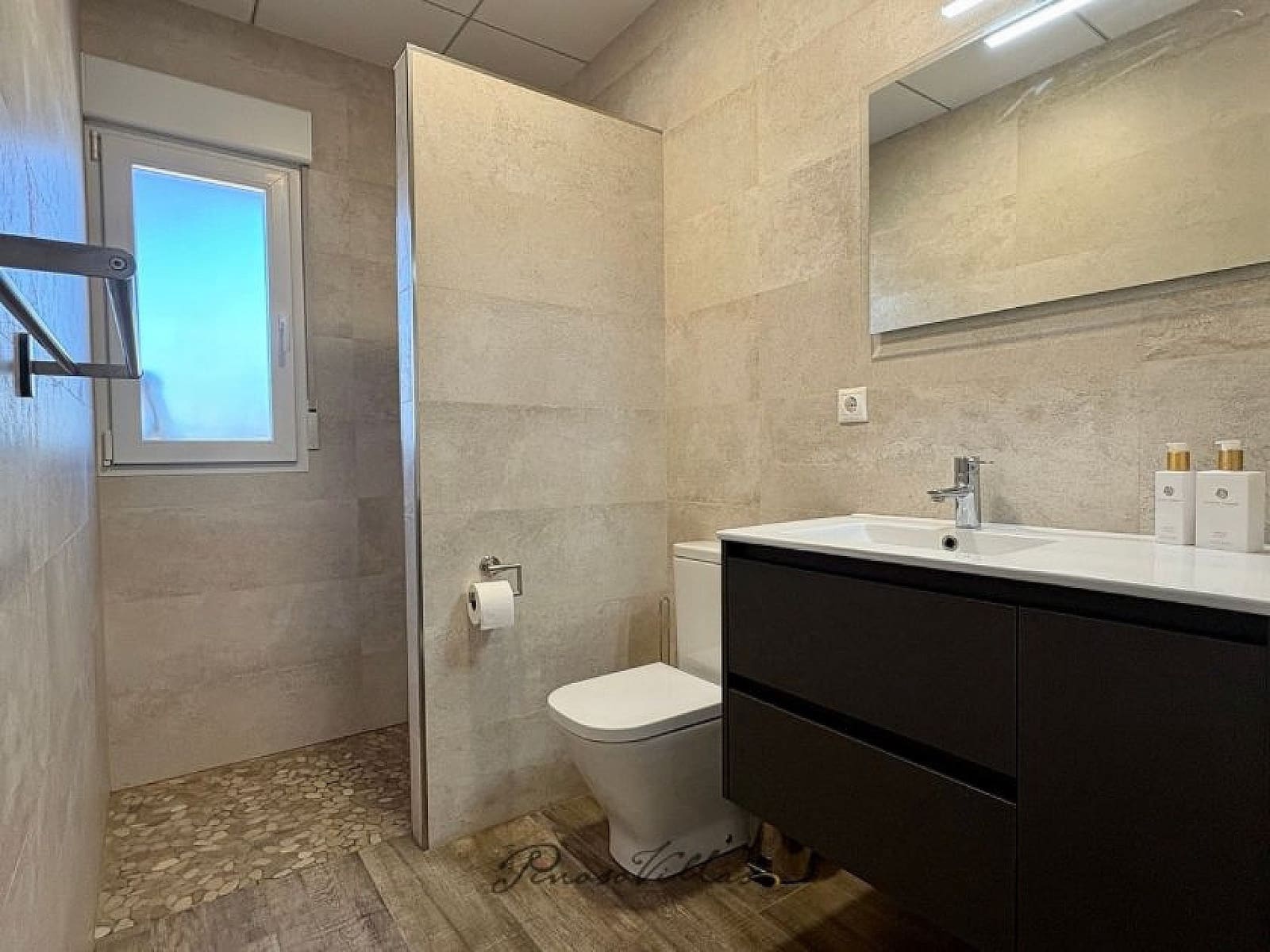 4 bedroom Villa for sale in Pinoso with pool garage - € 549,000 (Ref: 9441066)