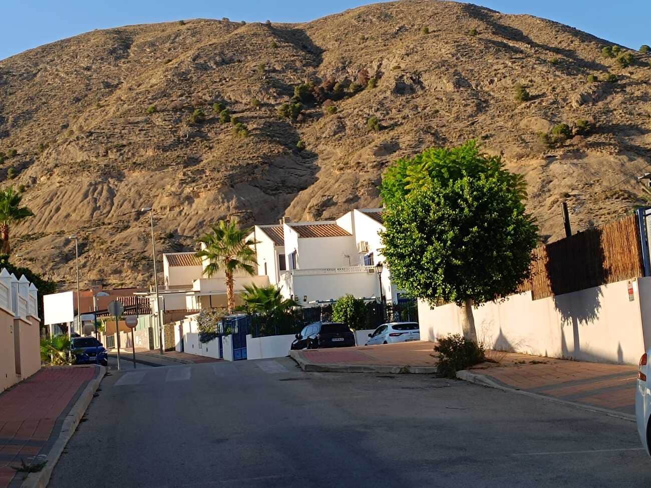 3 soveværelse Byhus til salg i Fortuna med swimmingpool - € 154.950 (Ref: 9547312)