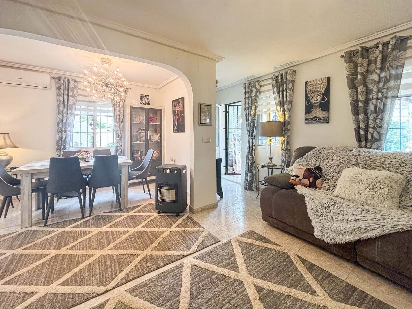 5 sovrum Villa till salu i Monforte del Cid med pool garage - 384 950 € (Ref: 9580449)