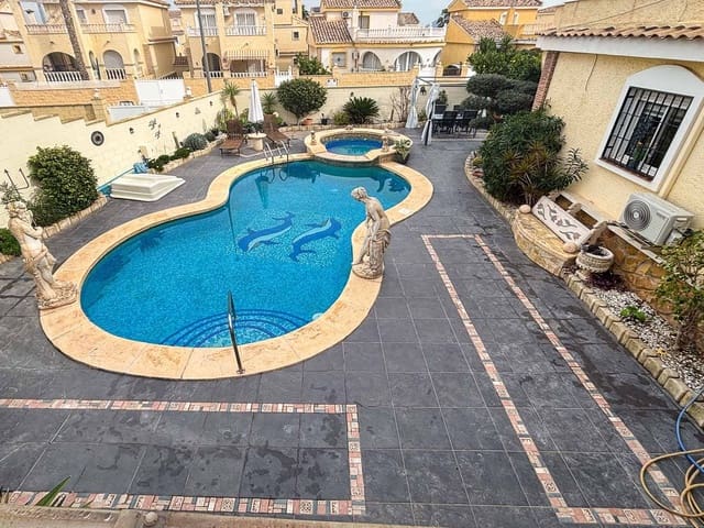 5 sovrum Villa till salu i Monforte del Cid med pool garage - 384 950 € (Ref: 9580449)