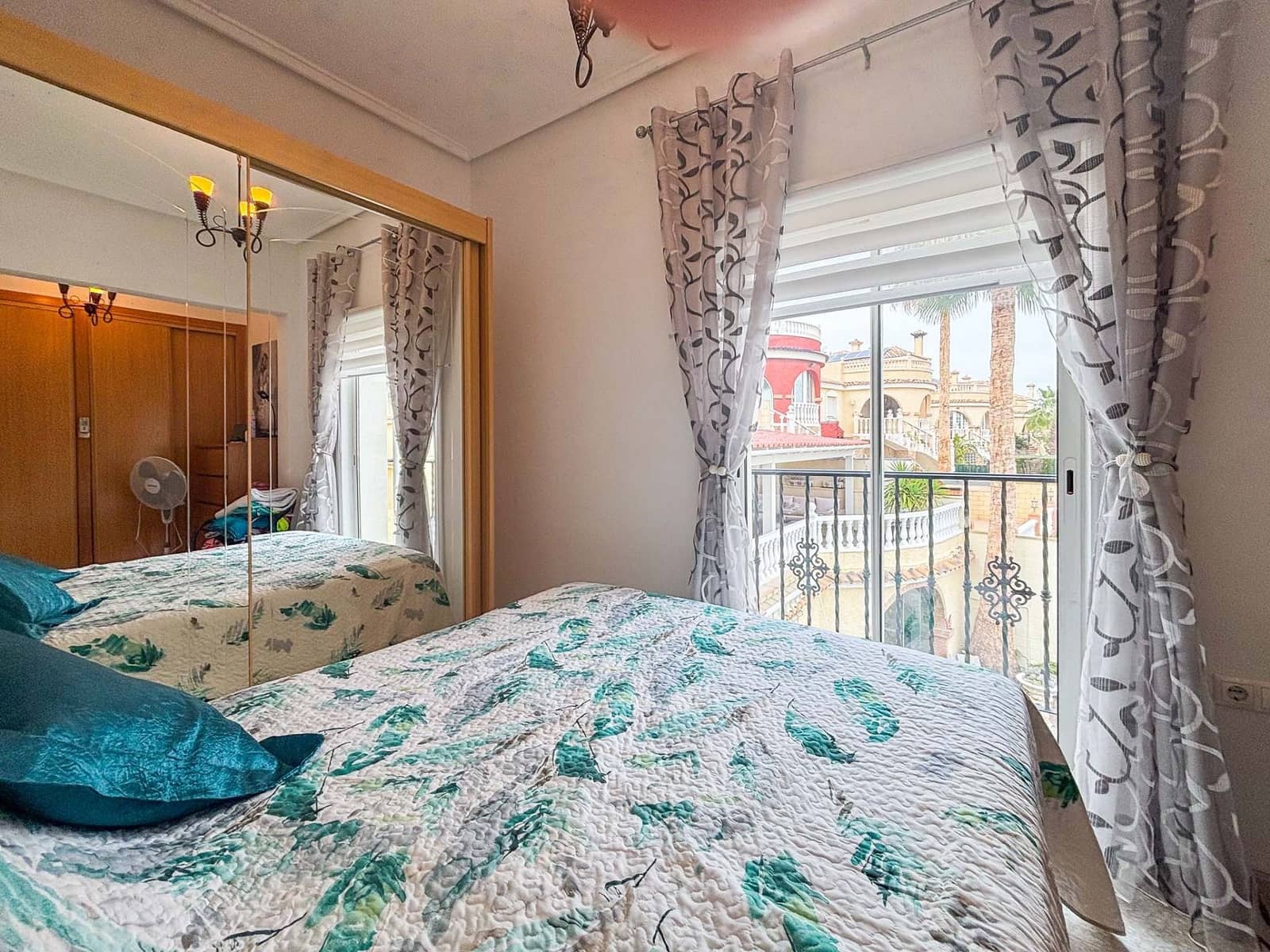 5 sovrum Villa till salu i Monforte del Cid med pool garage - 384 950 € (Ref: 9580449)