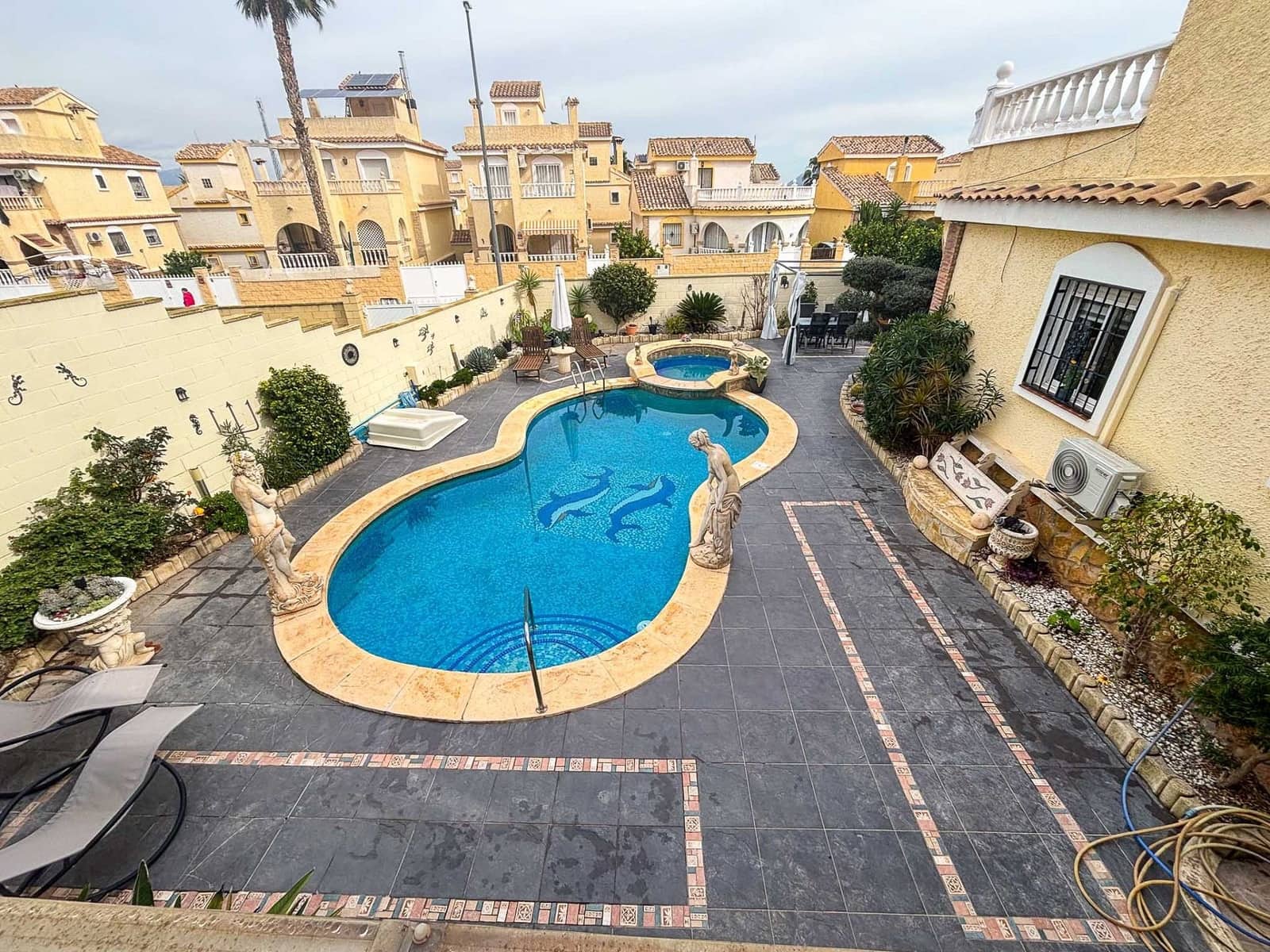 5 sovrum Villa till salu i Monforte del Cid med pool garage - 384 950 € (Ref: 9580449)