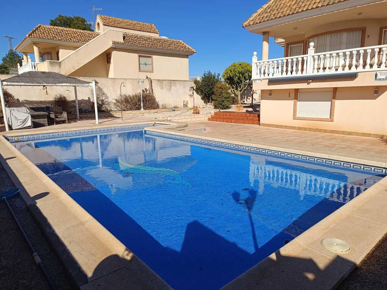5 chambre Villa/Maison à vendre à Fortuna avec piscine - 265 000 € (Ref: 9641394)