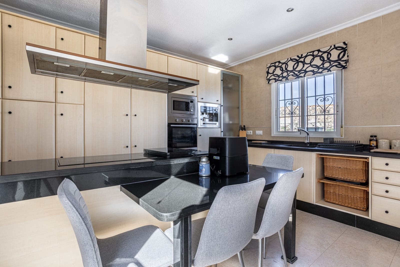 3 soveværelse Villa til salg i Bigastro med swimmingpool garage - € 295.000 (Ref: 9668284)