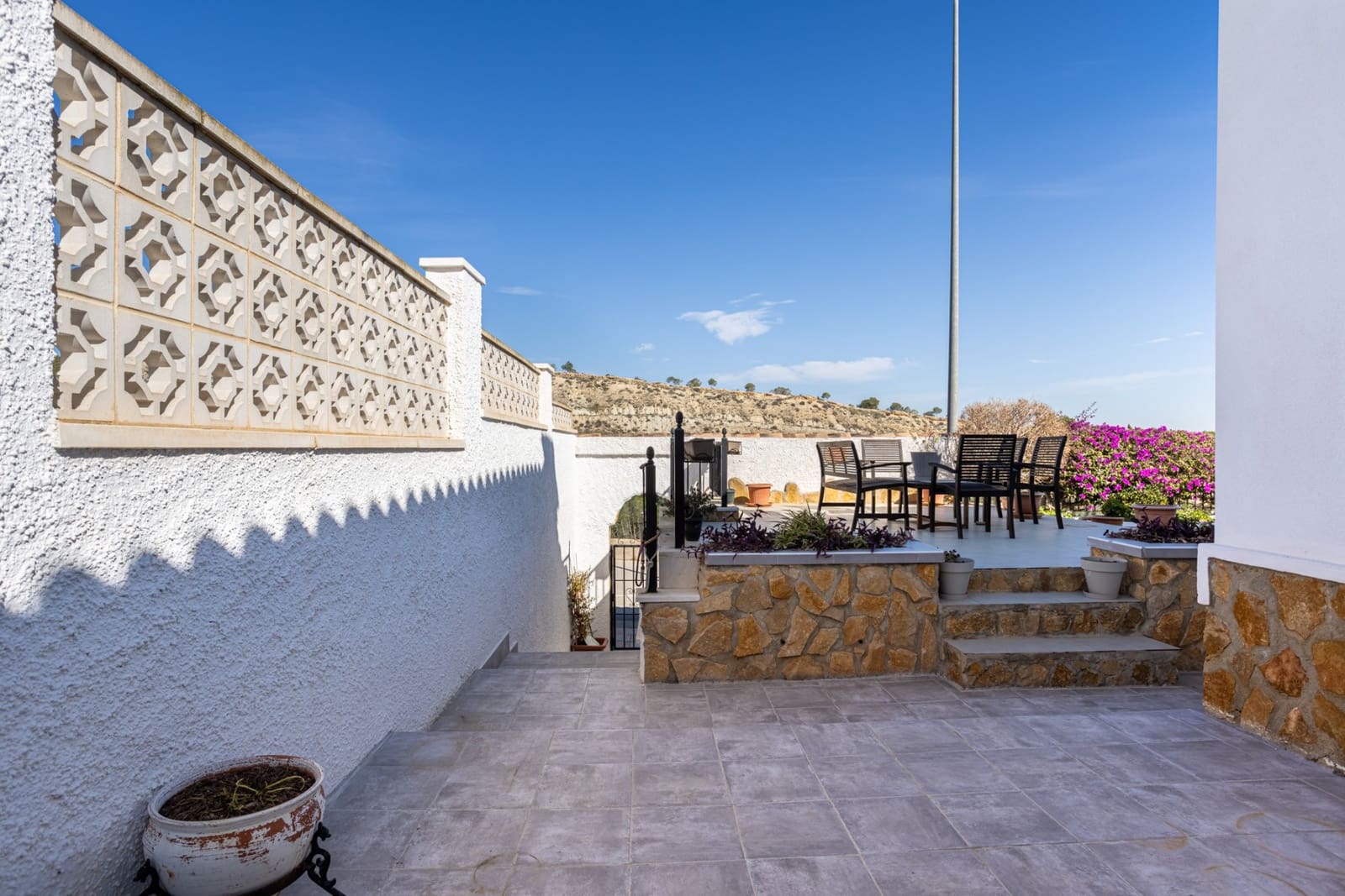 3 soveværelse Villa til salg i Bigastro med swimmingpool garage - € 295.000 (Ref: 9668284)