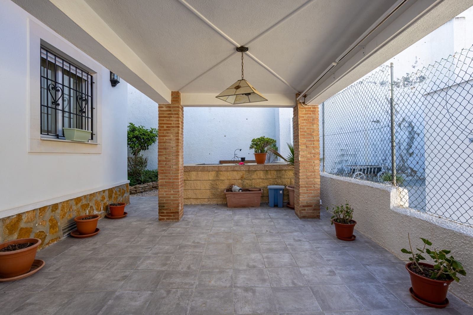 3 soveværelse Villa til salg i Bigastro med swimmingpool garage - € 295.000 (Ref: 9668284)