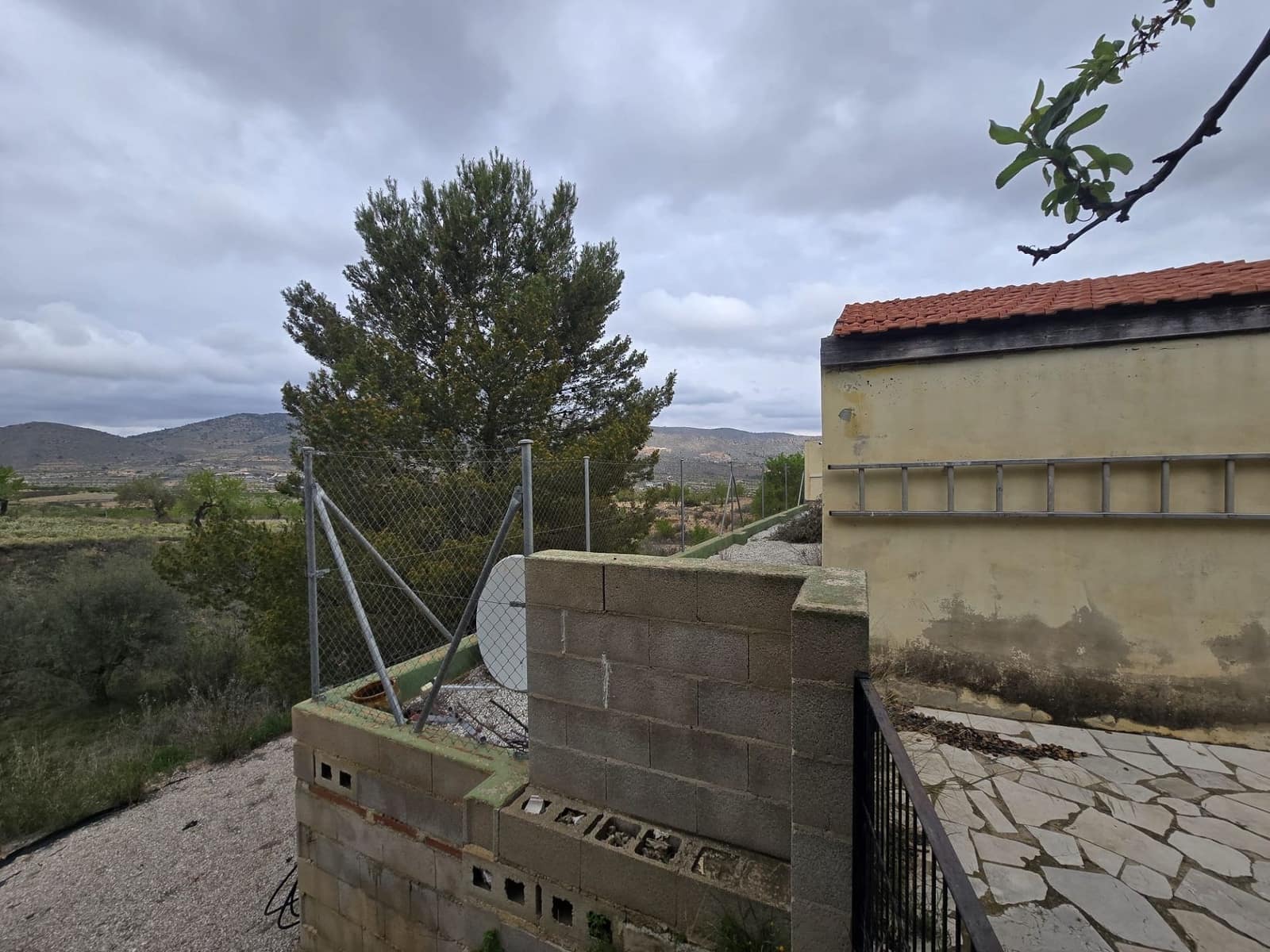 2 sovrum Villa till salu i La Romana med pool garage - 125 000 € (Ref: 9709196)