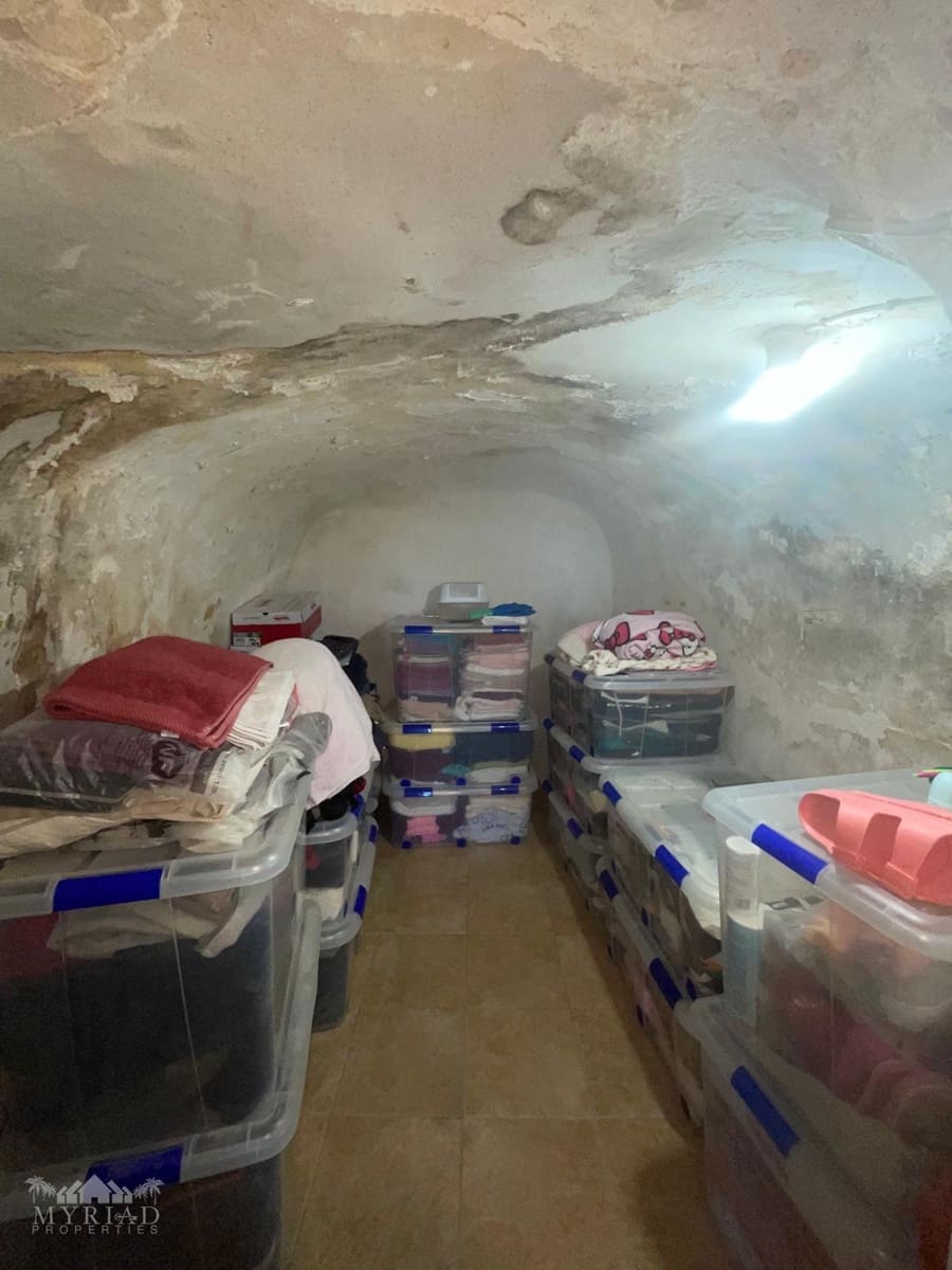 3 chambre Maison Troglodyte à vendre à Pinoso avec piscine - 135 995 € (Ref: 9749404)