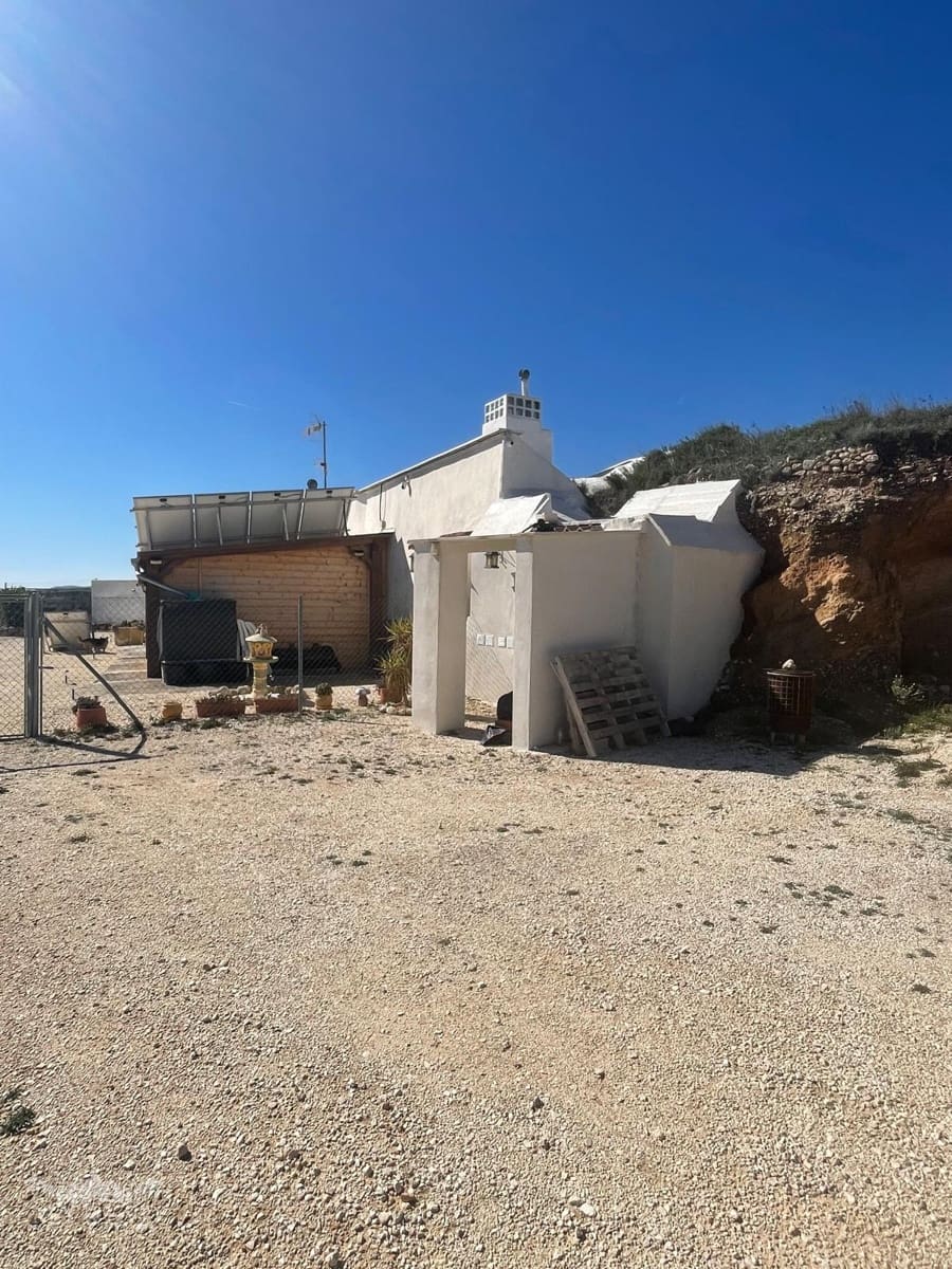 3 chambre Maison Troglodyte à vendre à Pinoso avec piscine - 135 995 € (Ref: 9749404)