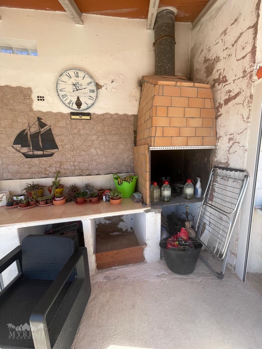 3 chambre Maison Troglodyte à vendre à Pinoso avec piscine - 135 995 € (Ref: 9749404)