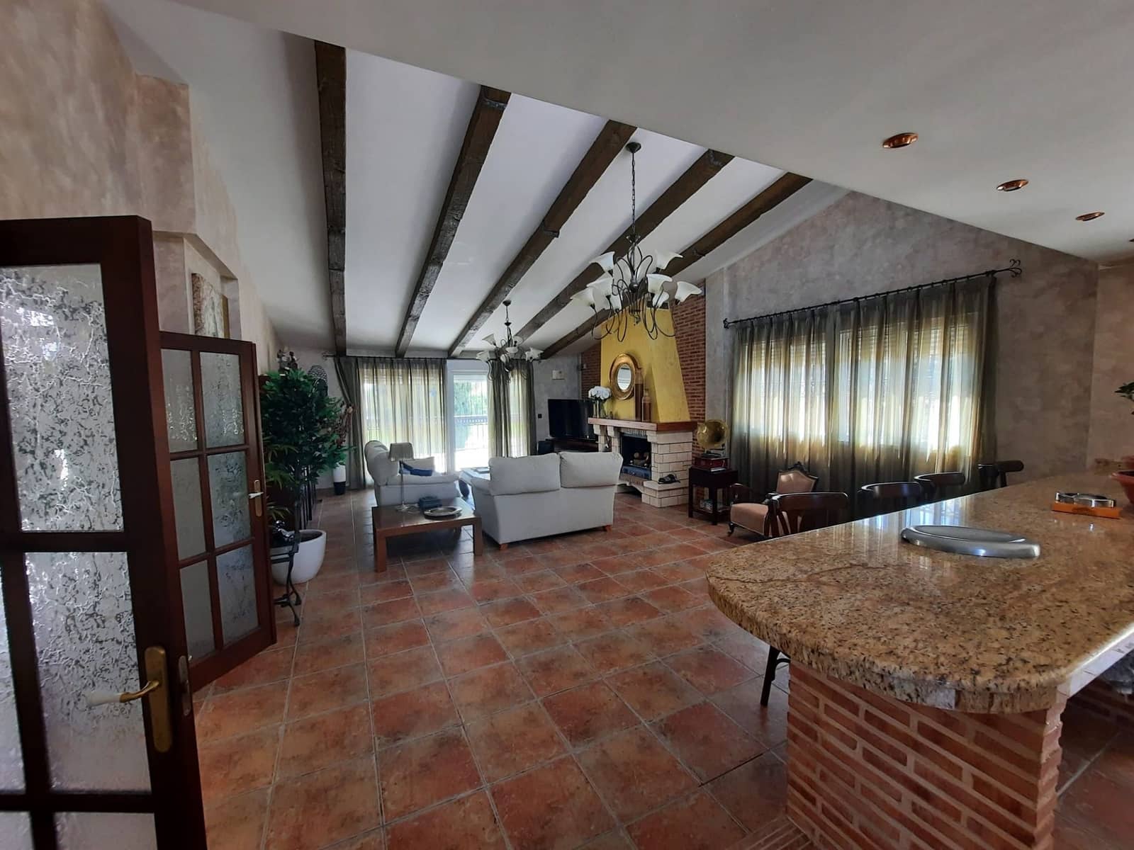 6 slaapkamer Villa te koop in Sax met zwembad garage - € 448.000 (Ref: 9749405)